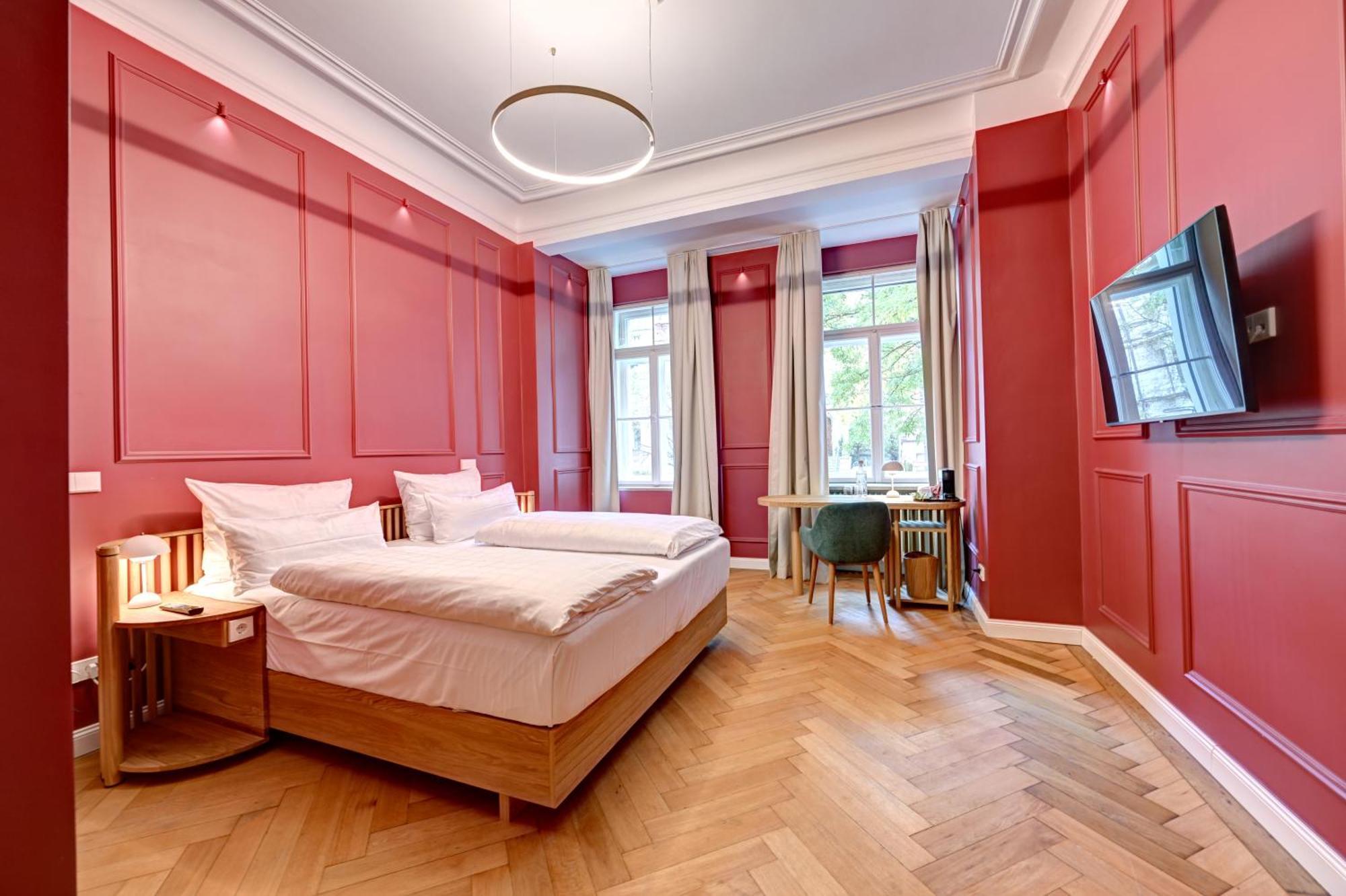 Uhland Hotel Munich