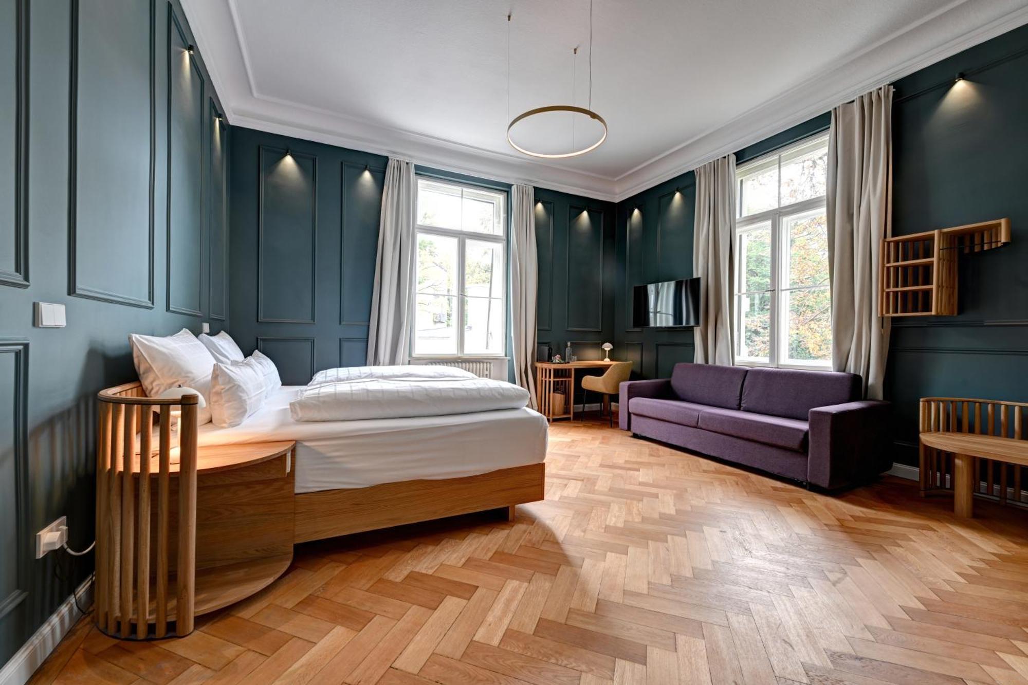 Hotel Uhland 3*